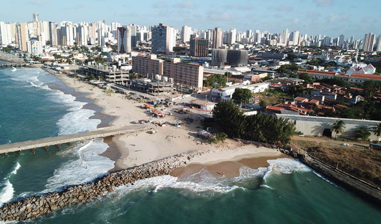 foto aérea da praia do hawaizinho